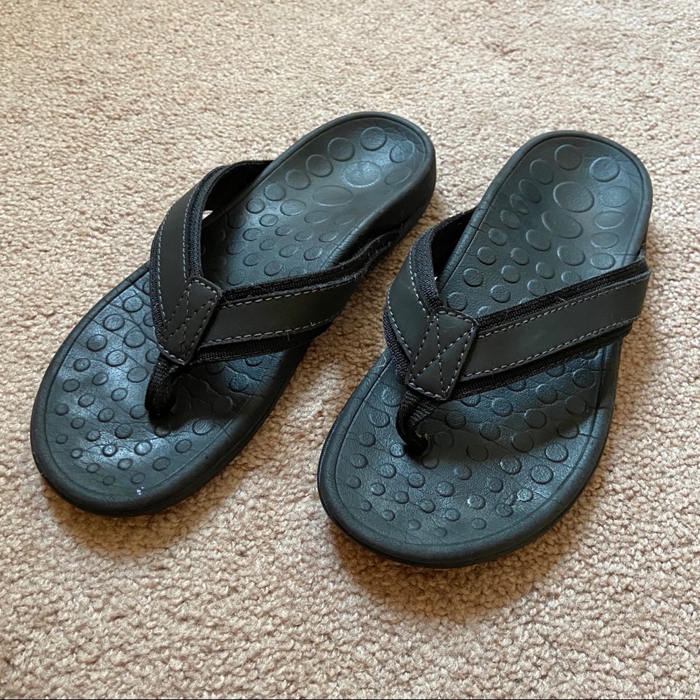 *SALE* Vionic Heel Pain Reducing Sandals